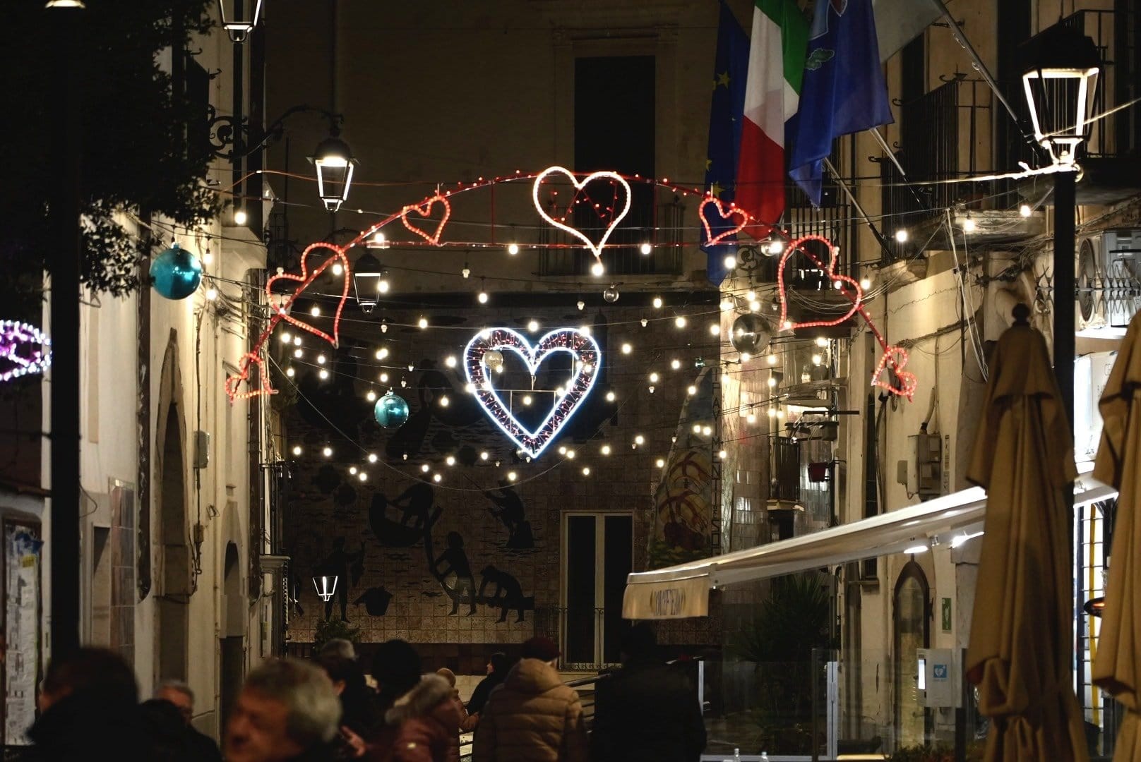 Vietri in Love: Romantic Light Installations Return for Valentine's Week