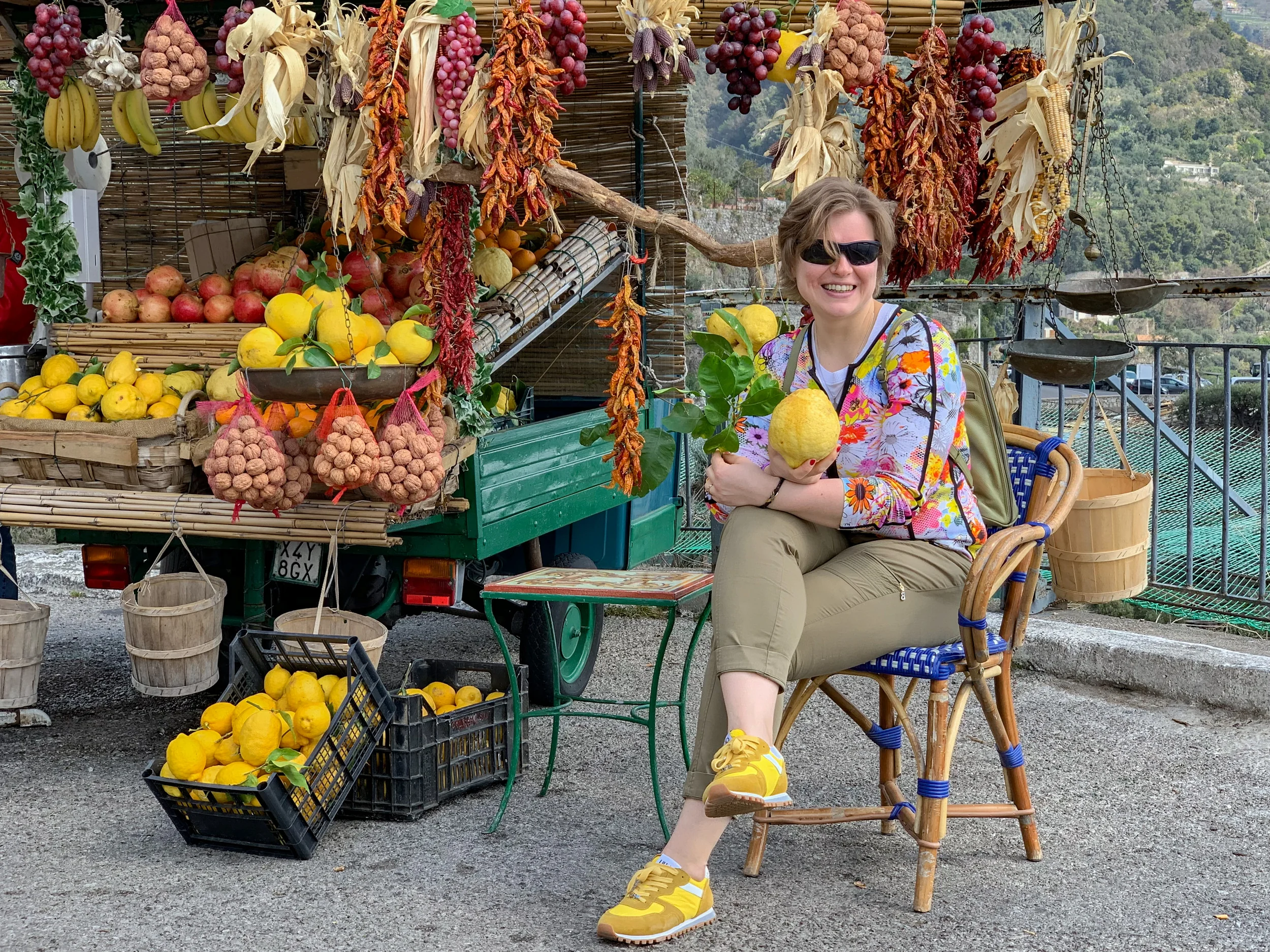 Lemon stand stop on the Amalfi Coast road