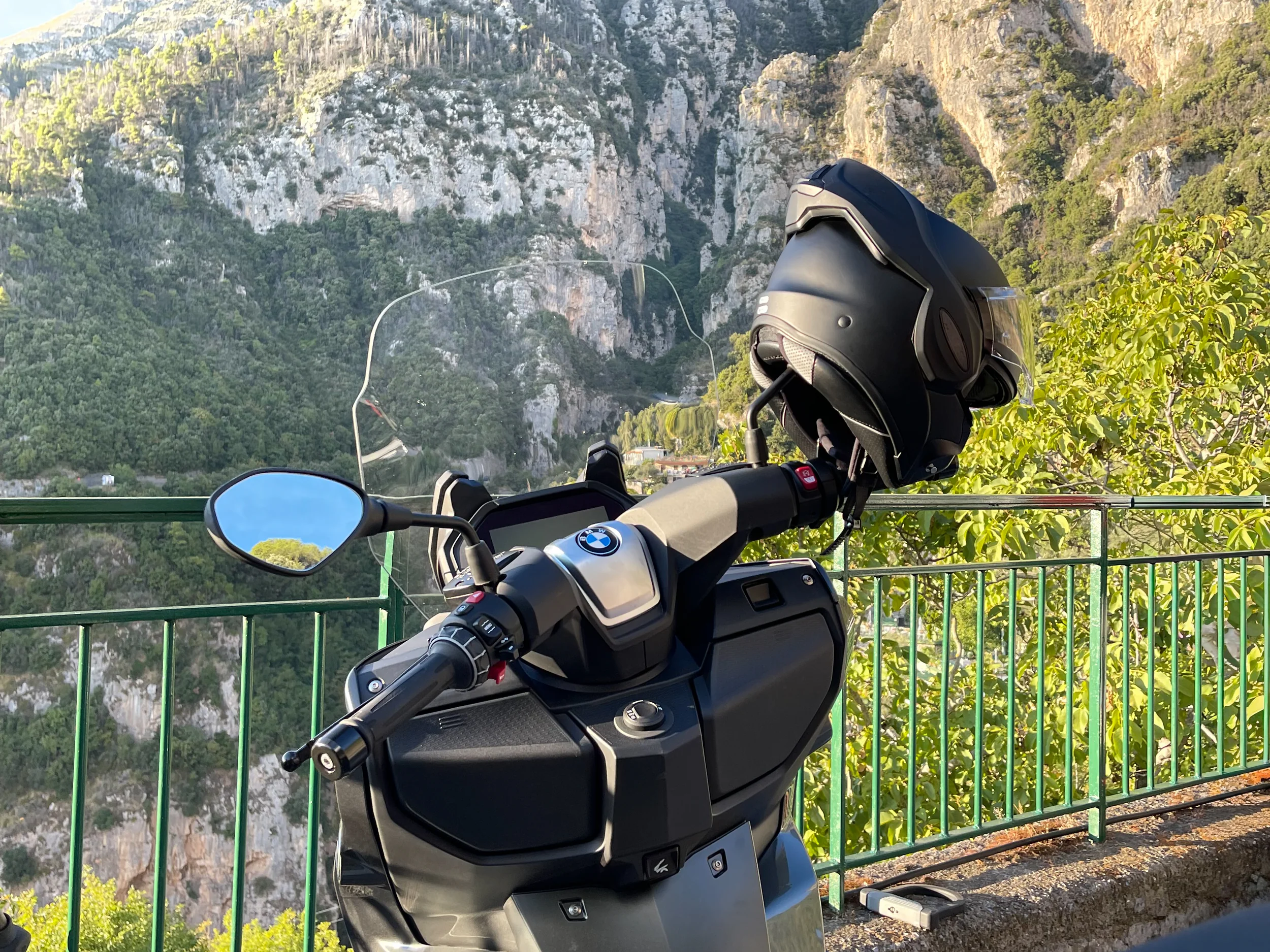 Coastal cafe break during the photo tour
